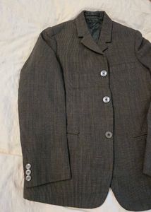 Classic Blazer - Versatile Style