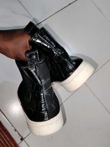 H&amp;M chelsea Boots Black Velvet Size 41