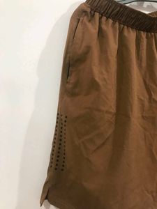 Brown shorts 🩳🤎