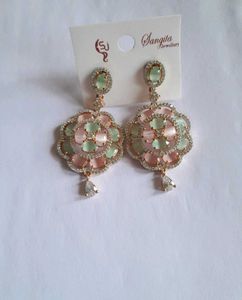 AD Elegant Floral Earrings