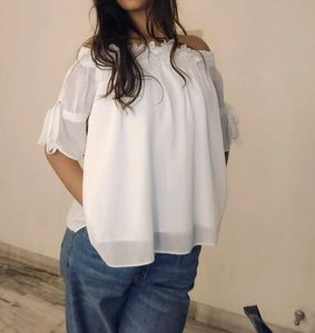 White Flowerey Top