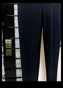 New SAADAA Women&#39;s 4 Way Black Stretchable Pant