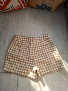 Houndstooth Pattern Shorts