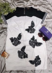 chic black & white top