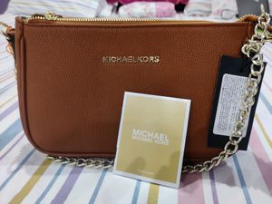 MICHAEL KORS JET SET MD CHAIN POUCHETTE