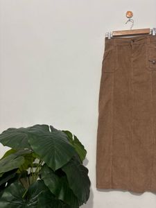 Corduroy Back Slit Skirt
