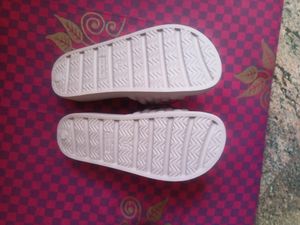 Zudio women sliders