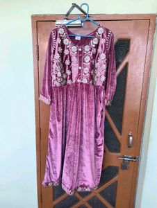 Elegant Ethnic Kurta Set With Palazzo And Stole