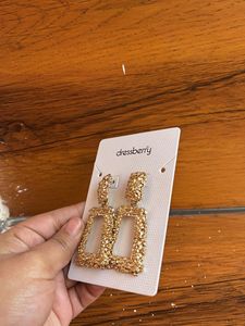 Gold toned textured geometric drop earrings