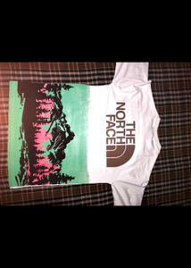 non branded t-shirt available in all size