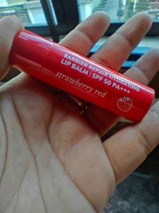 Dot And Key Lipbalm