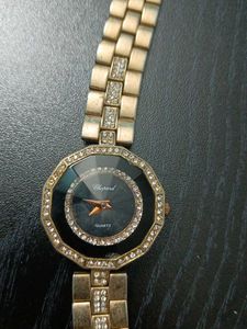 Elegant Gold Tone Rhinestone Watch