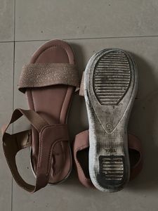 Women Peach Party Wear Round Toe Platform Sandal
