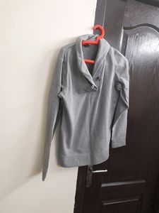 Very Good Quality Sweatshirt
