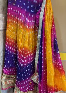 lehnga blouse and duppatta set