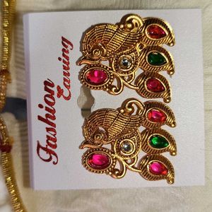 Necklace &amp; Earring Set