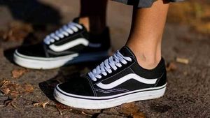 Vans Old Skool Black &amp; White - Classic Sneakers