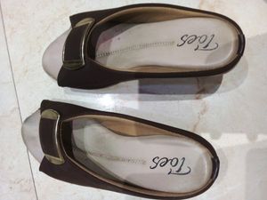 Heels Brown Wedges