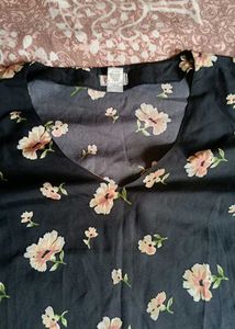 Floral Print V-Neck Top