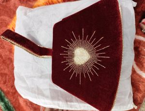 Charlotte Tillbury Velvet Potli