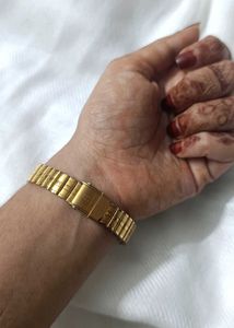 Elegant Gold Watch QUARTZ