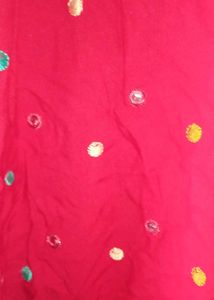 Red Mirror With Kurti