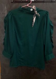 Dark Green Knotted Top With Ruffled Sleeves