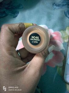 MAC Studio Fix Foundation - NC45