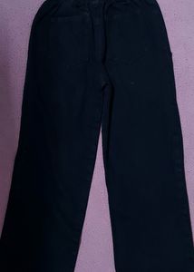 Thick BLACK WIDE LEG TROUSER. (IN CASH)