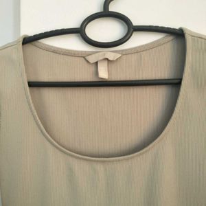 H&amp;M Greige Ribbed Top