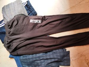 1geans ,2 Pants And Two Trousers