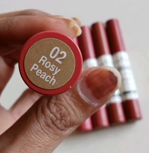 Hilary Rhoda Kissable Lip Crayon/Lipstick 💄