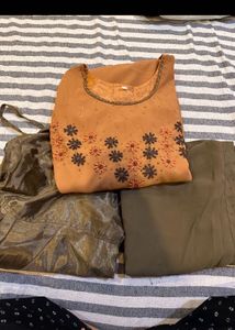 Elegant Embroidered Kurta set