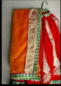 red colour lehenga