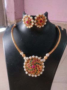 Elegant Pearl Necklace & Earring Set