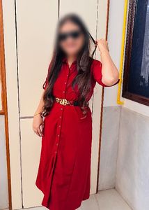 Beautiful dress with belt