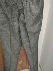 Grey Textured Trousers🤍