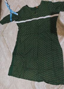 Green Kurti