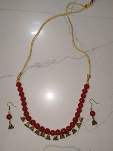 Red Beaded Necklace Set