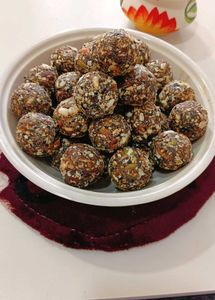 Homemade Seeds Dates Laddu