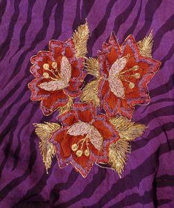 Zari Floral Embroidered Saree Without Blouse