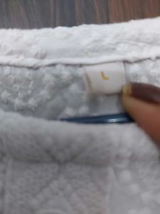 White Embroidered Kurta