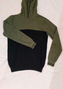 Hooded Sweater/ Pullover