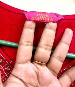 Women Red Full Sleeveless Pakistani Kurta
