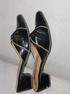 Black Bow Mules