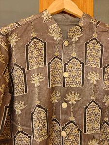 Elegant Embroidered Kurta