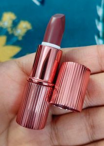 Charlotte Tilbury Kissing Lipstick (90s Pink)