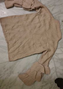 Pearl Top Ruffle sleeves