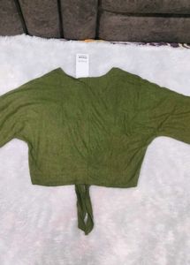 ✅BRAND New Olive Green Tie-Front Top✅