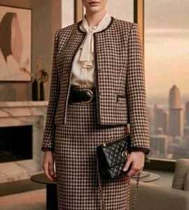 Houndstooth coat 💋